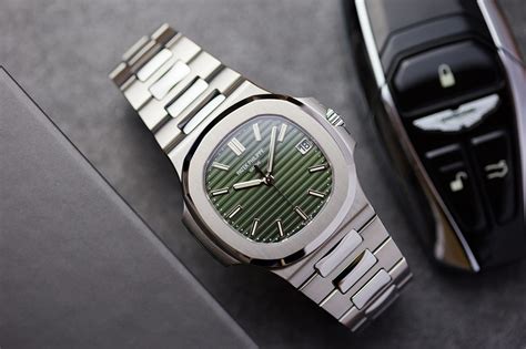 patek philippe nautilus vert prix|used patek philippe nautilus for sale.